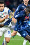 Napoli Menangis di San Siro! Gol Penalti Lautaro Martinez Bawa Inter Milan Kudeta Puncak Klasemen Serie A!
