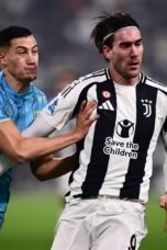Sassuolo vs Juventus 0-1: Vlahovic Bawa Juve Amankan Puncak