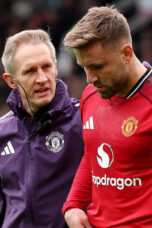 Old Trafford Bergetar! Comeback Gila Manchester United Hancurkan Crystal Palace Benjamin Sesko Jadi Pahlawan!