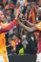 Keajaiban Istanbul di Gürsel Aksel: Galatasaray Mengamuk Goztepe Bertekuk Lutut dalam Tragedi Tiga Gol!